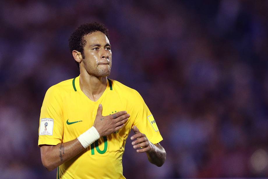 Neymar comemora após marcar o terceiro gol do Brasil sobre o Uruguai