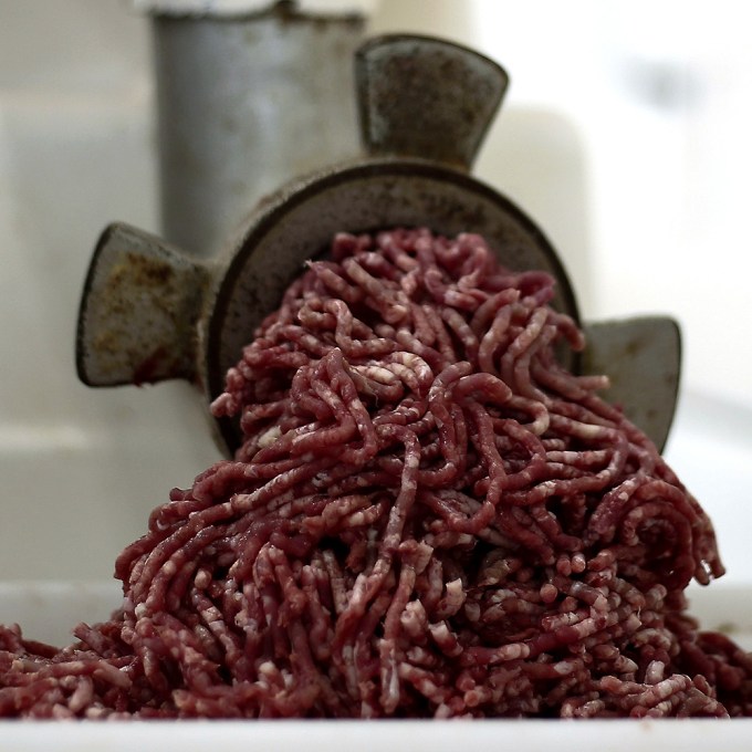 JBS faz recall de 3.000 t de carne por suspeita de salmonela nos EUA