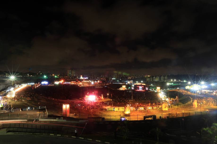 Vista geral da 6ª edição do Lollapalooza no autódromo de Interlagos