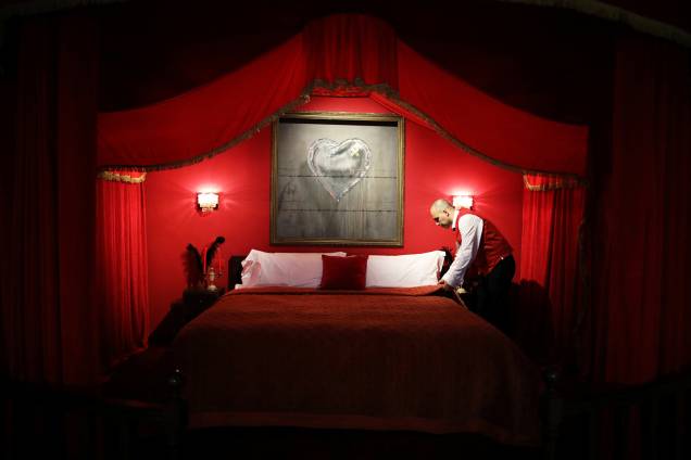 Suíte presidencial do hotel Walled Off, aberto pelo artista britânico Banksy, na Cisjordânia - 03/03/2017 Suíte presidencial do hotel Walled Off, aberto pelo artista britânico Banksy, na Cisjordânia - 03/03/2017
