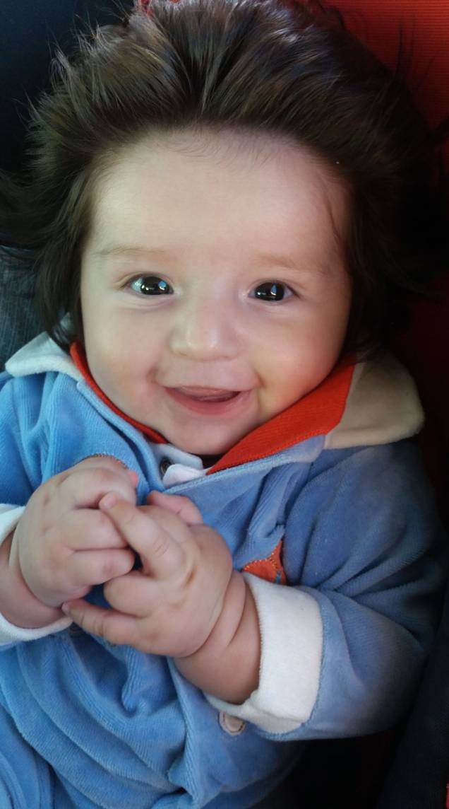 <span>O bebê Heitor Rodrigues Oliveira encantou a internet com sua cabeleira</span> <span>O bebê Heitor Rodrigues Oliveira encantou a internet com sua cabeleira</span>