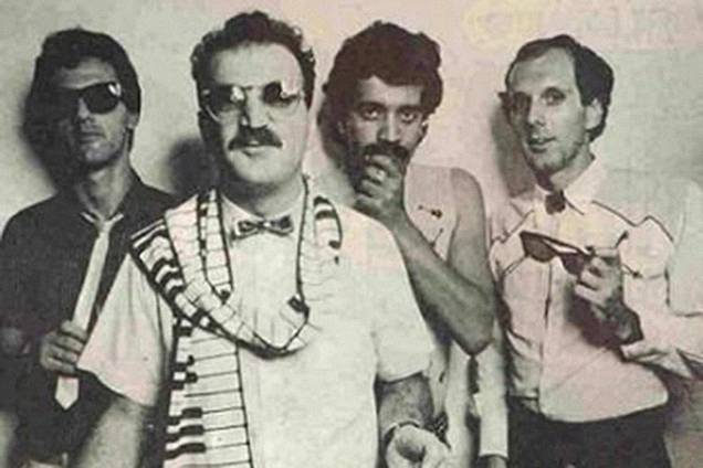 Kid Vinil, segundo da esquerda para a direita, na banda Magazine nos anos 80, que emplacou sucessos como "Tic Tic Nervoso" Kid Vinil, segundo da esquerda para a direita, na banda Magazine nos anos 80, que emplacou sucessos como "Tic Tic Nervoso"