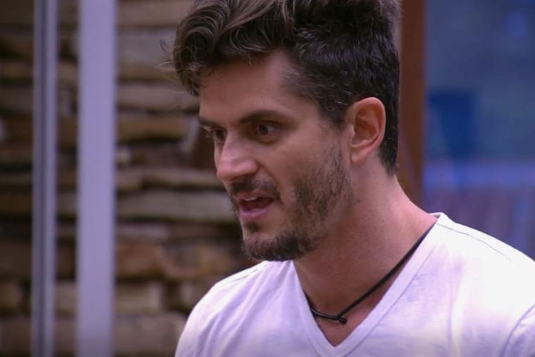 Marcos Härter, ex-BBB17, indiciado por agressão à Emilly