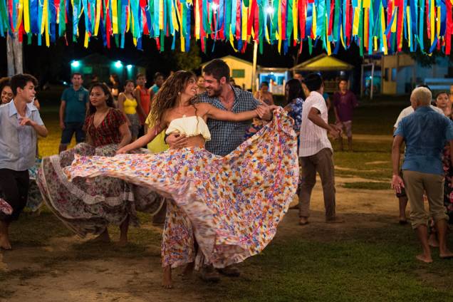 Casal Zeca (Marco Pigossi) e Ritinha (Isis Valverde), em cenas da novela A Força do Querer Casal Zeca (Marco Pigossi) e Ritinha (Isis Valverde), em cenas da novela A Força do Querer
