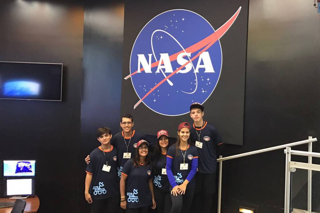 Estudantes brasileiros participam de competi&ccedil;&atilde;o da Nasa, onde levaram dois pr&ecirc;mios