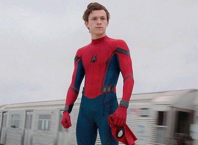 Tom Holland e o desafio de ser Homem-Aranha pela sétima vez