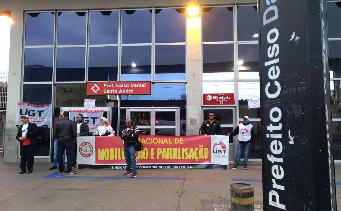 Greve geral 28/04: Terminal Rodoviário de Santo André