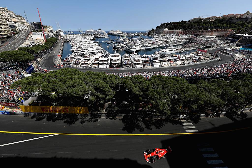 O finland&ecirc;s Kimi Raikkonen, da Ferrari, durante o GP de M&ocirc;naco