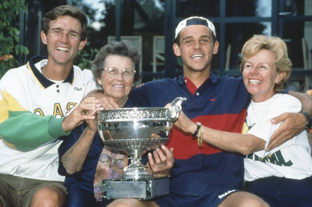 Guga 20 anos: Estrutura familiar foi fundamental para a conquista