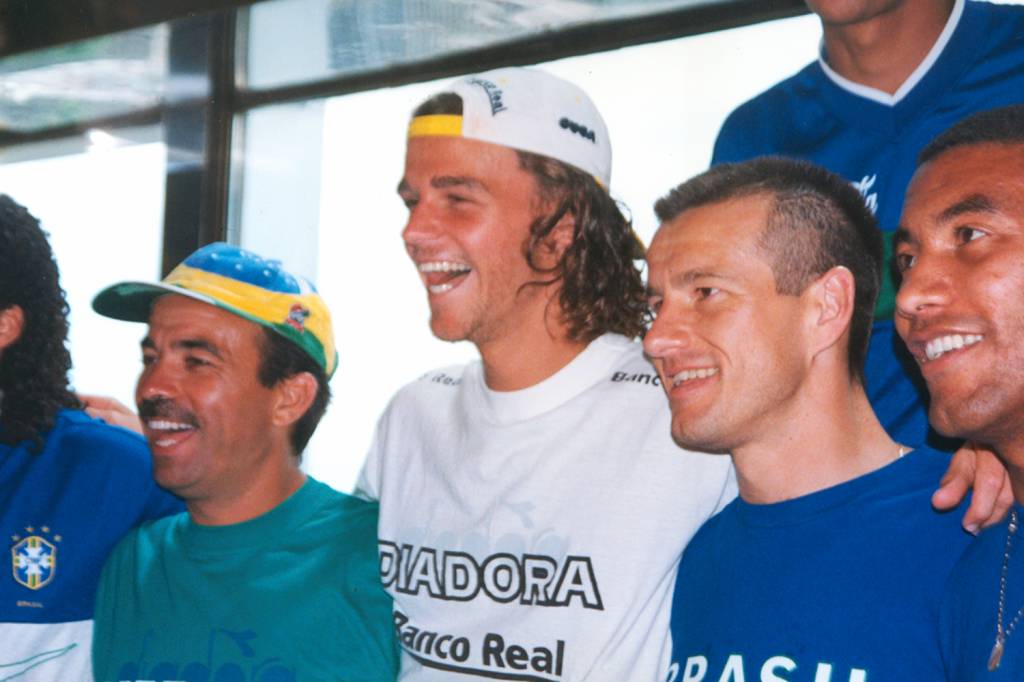 Guga 20 anos: Feito virou de cabeça para baixo a vida do campeão