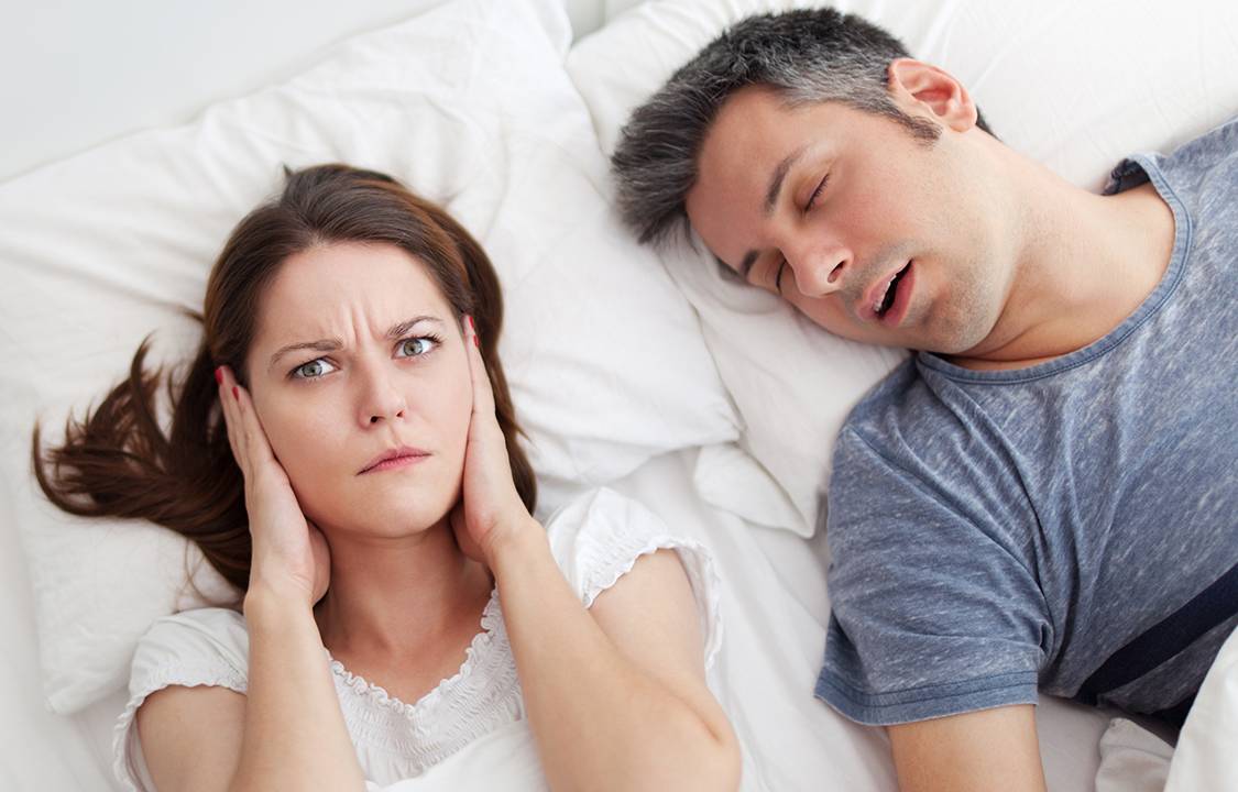 Casal dormindo