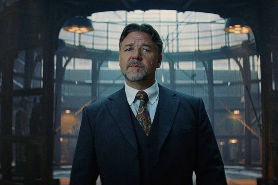 Russel Crowe (Dr. Henry Jekyll) em cena do filme 'A Múmia'