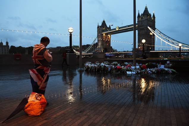 Vigília no Potters Field Park, no centro de Londres, em homenagem às vítimas do ataque na London Bridge e Borough Market - 05/06/2017 Vigília no Potters Field Park, no centro de Londres, em homenagem às vítimas do ataque na London Bridge e Borough Market - 05/06/2017