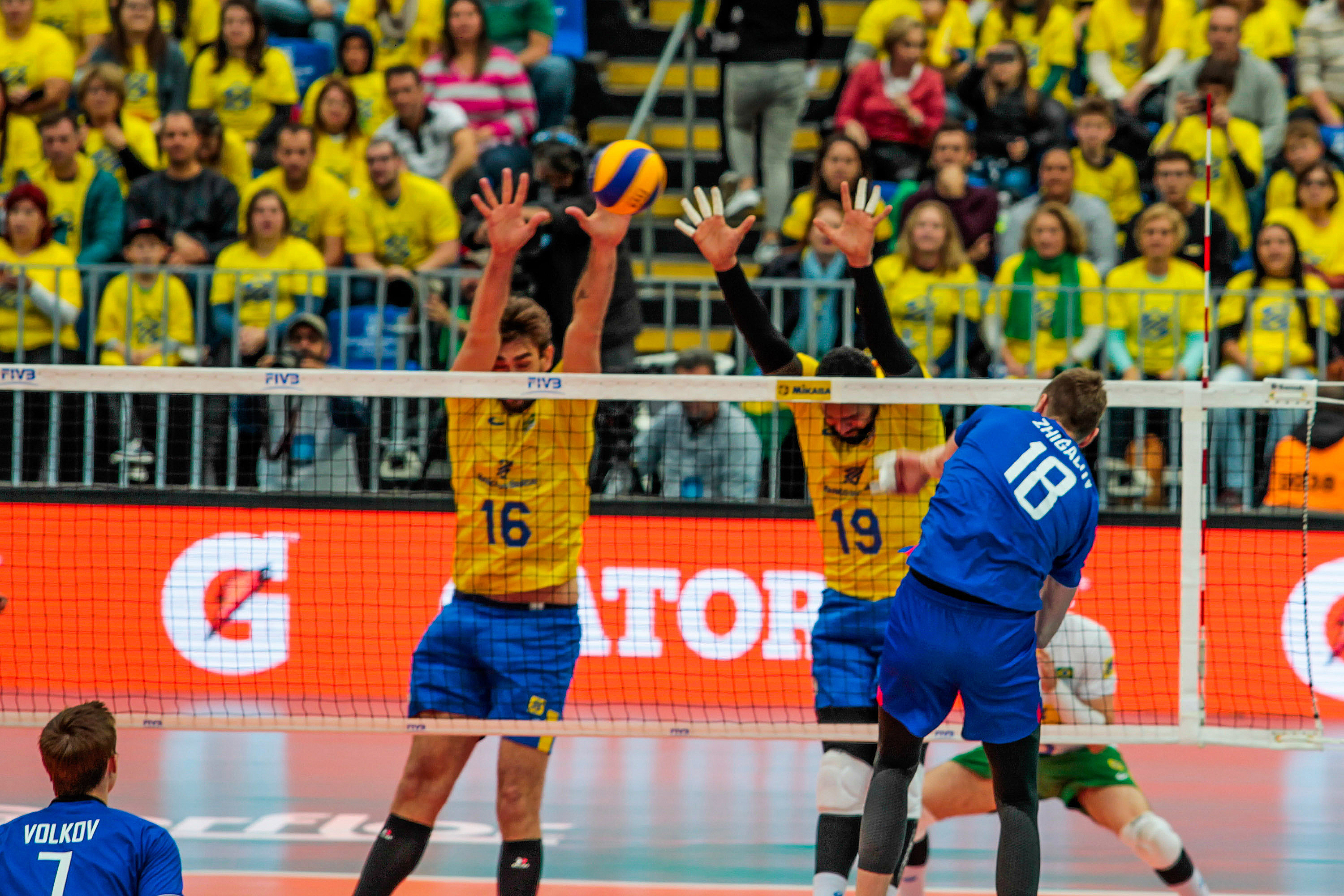 Vôlei: Brasil se classifica para as semifinais da Liga Mundial
