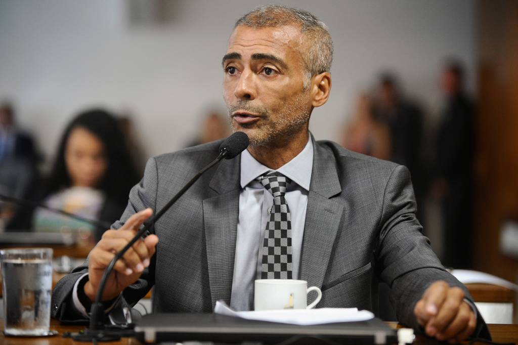 Romário segue na dianteira à vaga ao Senado pelo Rio