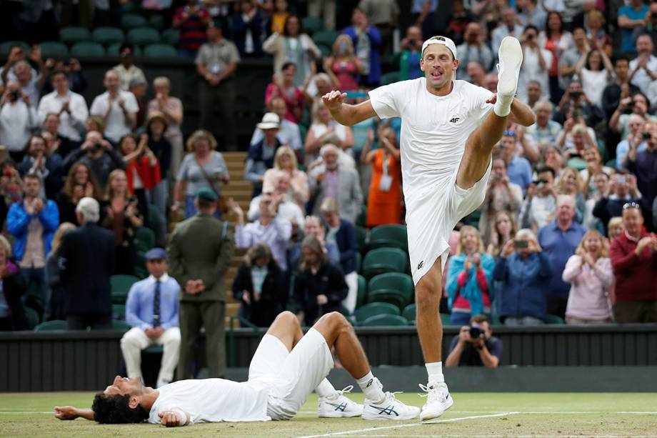 Polonês Lukasz Kubot e Brasileiro Marcelo Melo comemoram vitória na final de Wimbledon contra o austríaco Oliver Marach e o croata Mate Pavic, em Londres