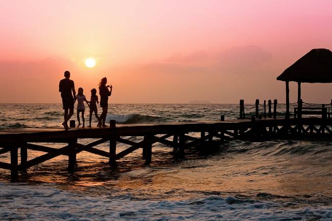 dicas fáceis para economizar dinheiro nas férias