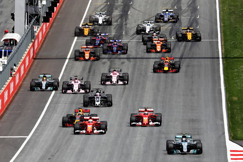 Largada durante o Grand Prix da &Aacute;ustria