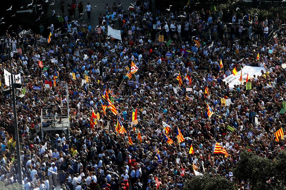 Barcelona realiza uma grande marcha contra o terrorismo e pela paz após os atentados da semana passada na capital catalã - 26/08/2017