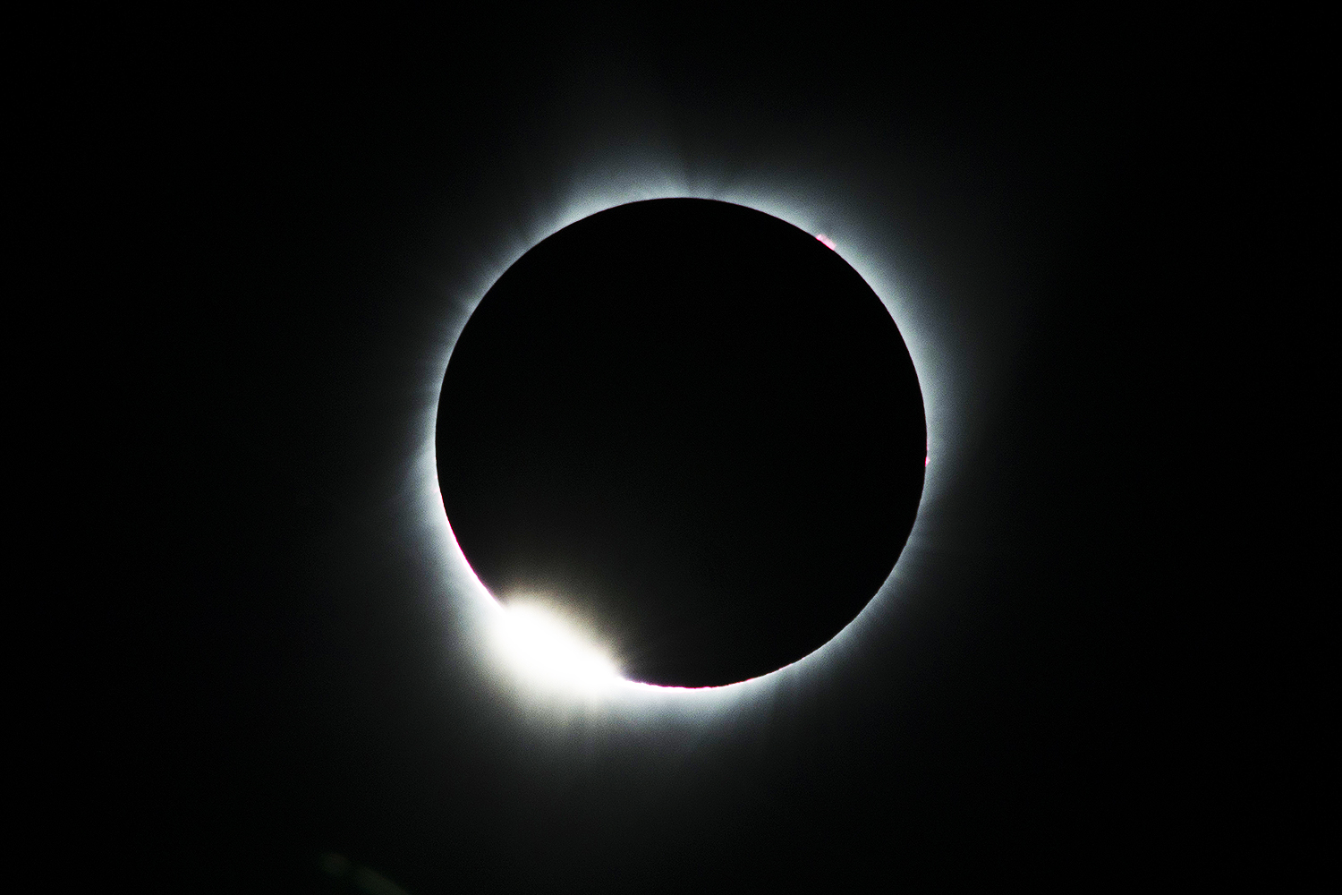Eclipse solar visto no Lowell Observatory da cidade de Madras, em Oreg&oacute;n, nos Estados Unidos - 21/08/2017