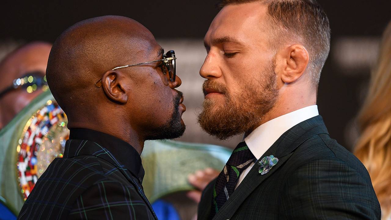Floyd Mayweather e Conor McGregor se encaram antes da luta
