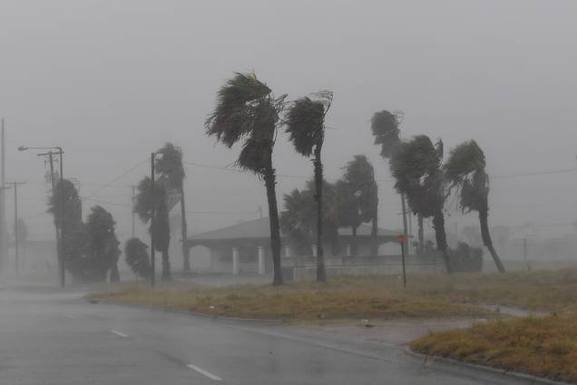 Chegada do furacão Harvey causa ventania e tempestades na cidade de Corpus Christi, no Texas Chegada do furacão Harvey causa ventania e tempestades na cidade de Corpus Christi, no Texas