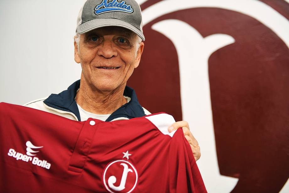 O ídolo palmeirense Ademir da Guia foi um dos treinadores do evento no Juventus O ídolo palmeirense Ademir da Guia foi um dos treinadores do evento no Juventus