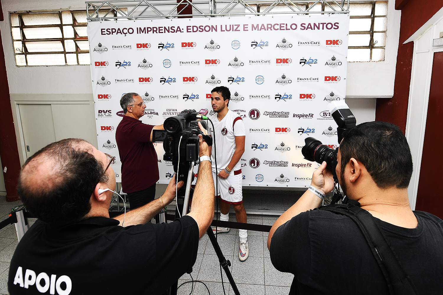 Experi&ecirc;ncia incluia passagem pela zona mista do est&aacute;dio