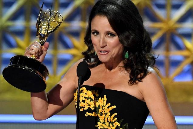 Julia Louis-Dreyfus na 69º premiação Emmy Awards, em Los Angeles - 17/09/2017 Julia Louis-Dreyfus na 69º premiação Emmy Awards, em Los Angeles - 17/09/2017