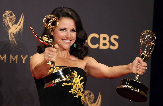 Julia Louis-Dreyfus na 69º premiação Emmy Awards, em Los Angeles - 17/09/2017 Julia Louis-Dreyfus na 69º premiação Emmy Awards, em Los Angeles - 17/09/2017