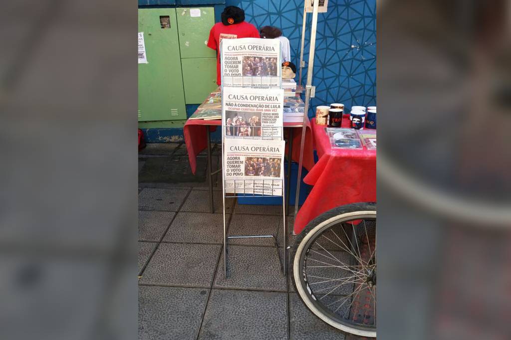 Movimenta&ccedil;&atilde;o em Curitiba, no Paran&aacute;, antes do depoimento do ex-presidente Lula ao juiz Sergio Moro - 13/09/2017