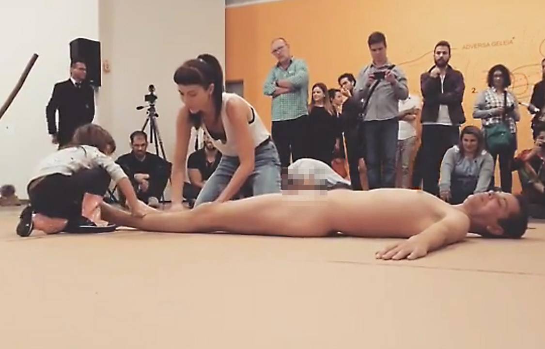 Performance de Wagner Schwartz no MAM, Museu de Arte Moderna