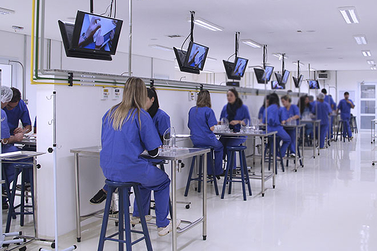 São Leopoldo Mandic (SLMANDIC) –Campinas e Araras – SP São Leopoldo Mandic (SLMANDIC) –Campinas e Araras – SP