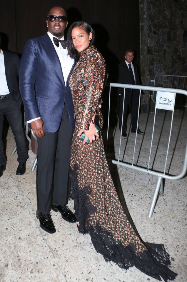 O rapper e produtor musical americano Puff Daddy no casamento da modelo Michelle Alves, no Rio de Janeiro O rapper e produtor musical americano Puff Daddy no casamento da modelo Michelle Alves, no Rio de Janeiro
