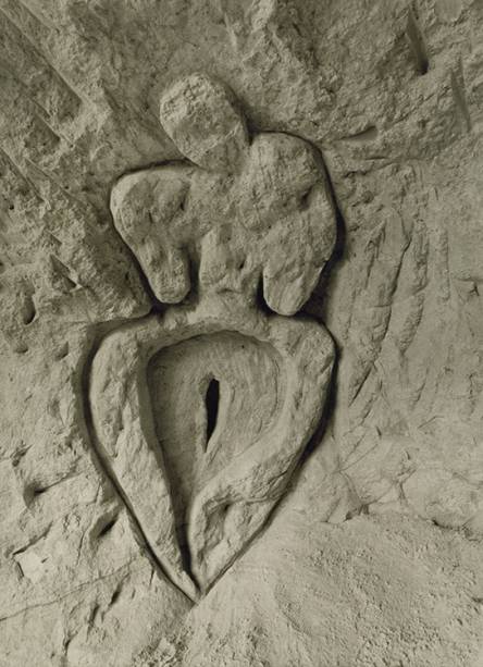 'Guanaroca (Esculturas Rupestres)', de Ana Mendieta (Havana, Cuba, 1948 – Nova Iorque, Estados Unidos, 1985)