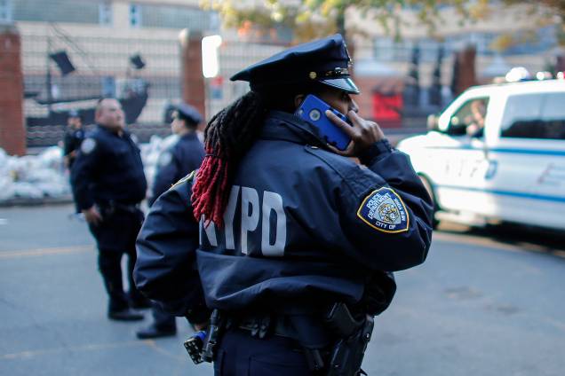 Polícia faz isolamento após motorista invadir ciclovia em Nova York - 31/10/2017 Polícia faz isolamento após motorista invadir ciclovia em Nova York - 31/10/2017