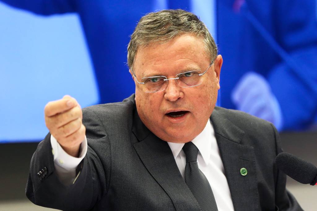 PGR pede arquivamento de inquérito sobre propina para Blairo Maggi