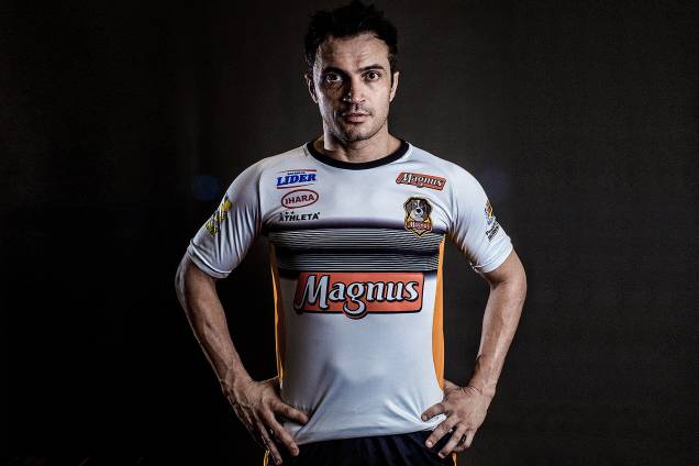 Falcão, 40 anos, o maior ídolo do futsal mundial Falcão, 40 anos, o maior ídolo do futsal mundial