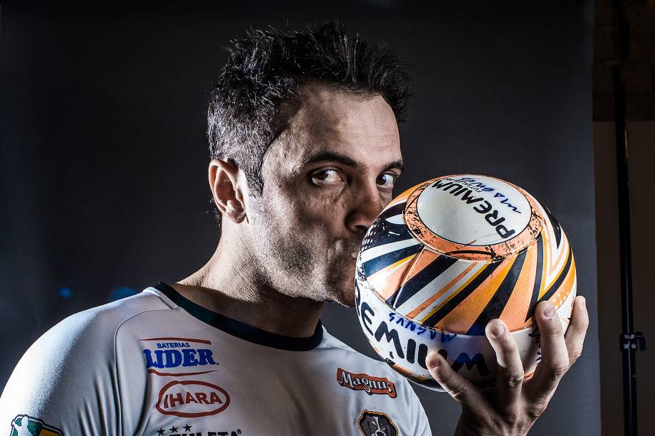 Falcão, 40 anos, o maior ídolo do futsal mundial