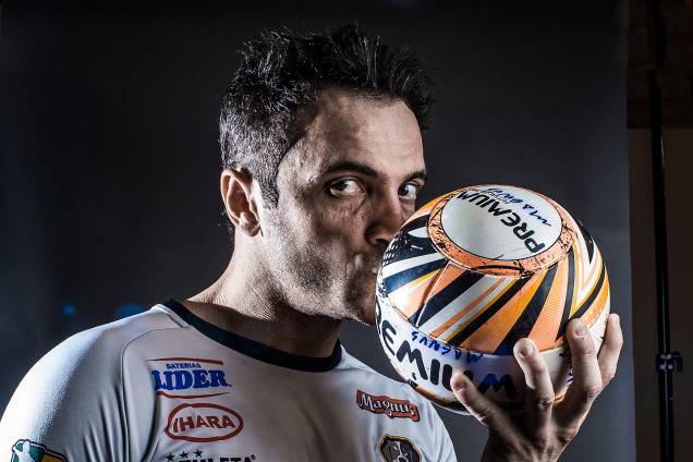 Falcão, 40 anos, o maior ídolo do futsal mundial Falcão, 40 anos, o maior ídolo do futsal mundial