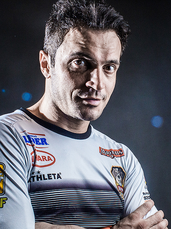 Falcão, 40 anos, o maior ídolo do futsal mundial Falcão, 40 anos, o maior ídolo do futsal mundial