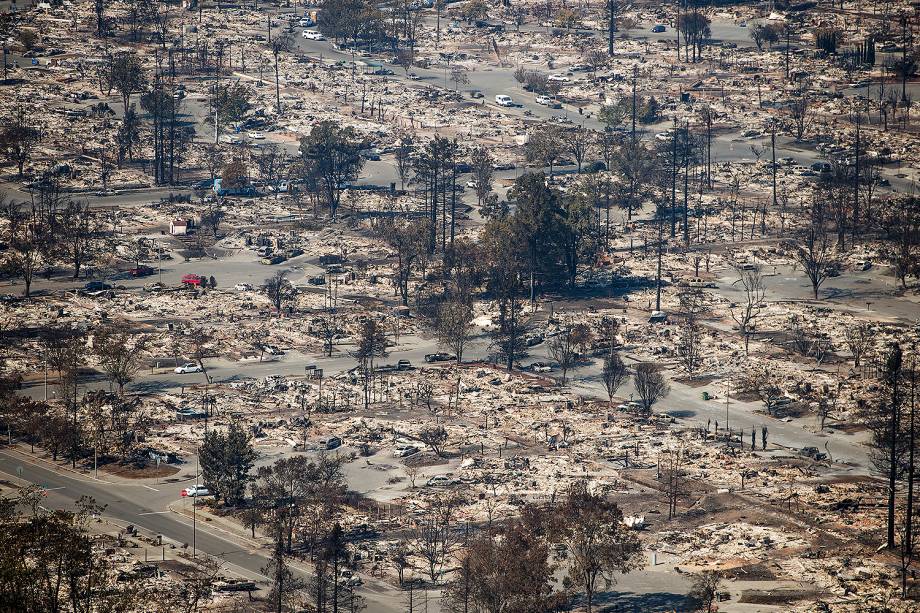 Incêndios florestais se espalharam por vários condados da Califórnia e deixou um rastro de destruição e milhares de construções devastadas - 12/10/2017