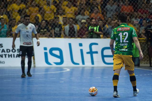 Além de ala, Falcão atuou também como goleiro-linha na final da Liga paulista de futsal Além de ala, Falcão atuou também como goleiro-linha na final da Liga paulista de futsal