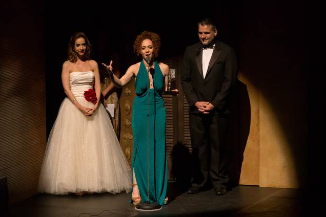 Laila Garin durante o agradecimento pelo prêmio de Melhor Atriz Laila Garin durante o agradecimento pelo prêmio de Melhor Atriz