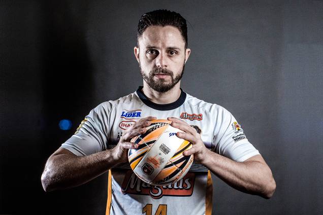 Rodrigo, fixo e capitão do Sorocaba e da seleção brasileira de futsal Rodrigo, fixo e capitão do Sorocaba e da seleção brasileira de futsal