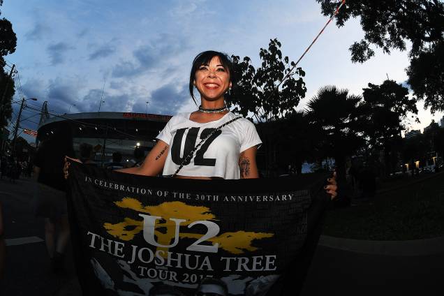Fãs da banda U2 em frente ao Estádio Cícero Pompeu de Toledo (Morumbi), zona sul de São Paulo (SP) - 19/10/2017 Fãs da banda U2 em frente ao Estádio Cícero Pompeu de Toledo (Morumbi), zona sul de São Paulo (SP) - 19/10/2017