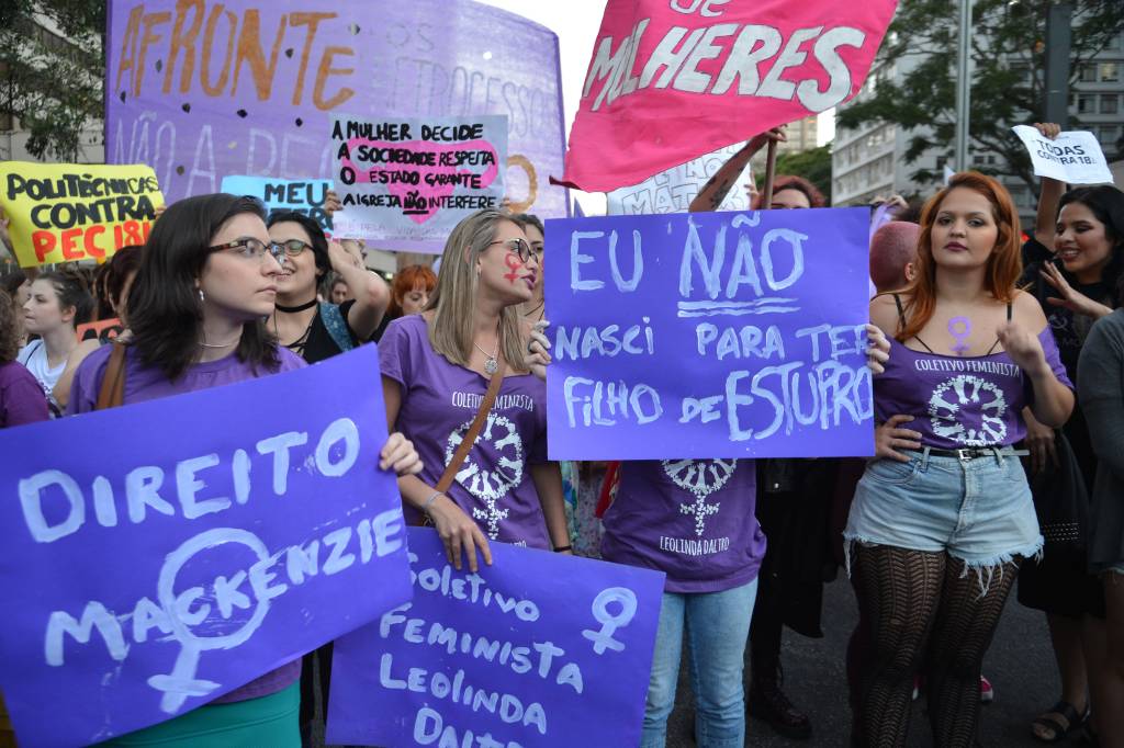 Direito ao aborto legal ainda está longe de ser cumprido no Brasil