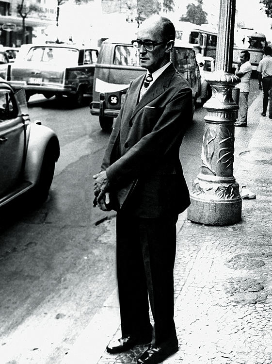 Arrogância e Estupidez