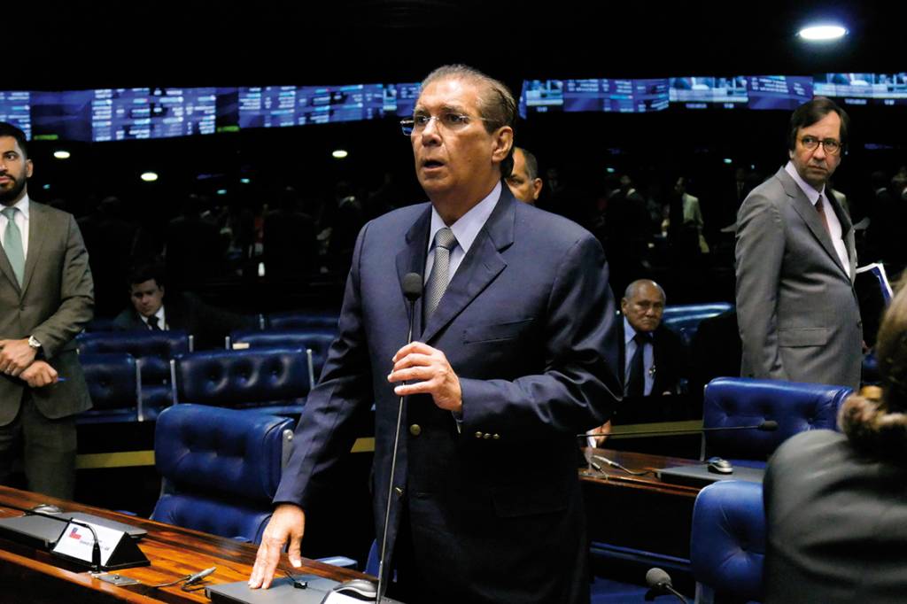 Em reunião, Jader dá invertida em Tebet