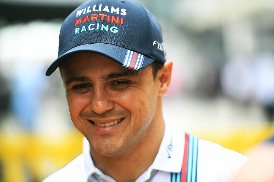 O piloto brasileiro Felipe Massa da Williams no Autódromo de Interlagos antes do início dos treinos para o Grande Prêmio do Brasil de Fórmula 1